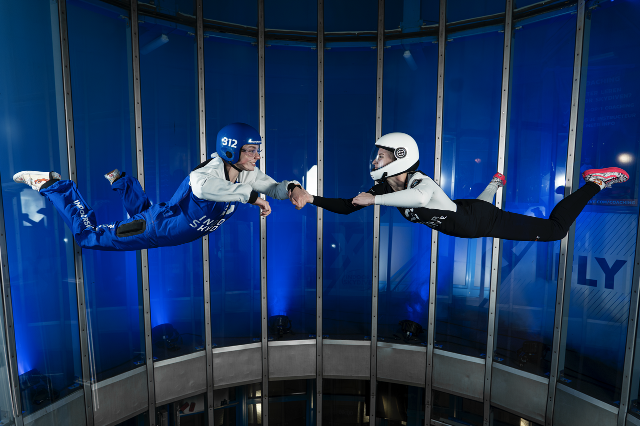 2 skydivers in tunnel